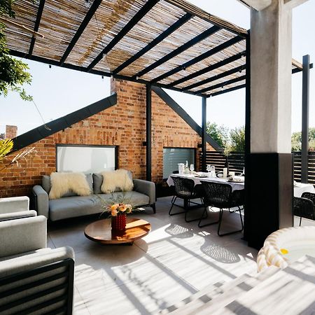 The Edgewater Suites - Park View Намюр Екстериор снимка