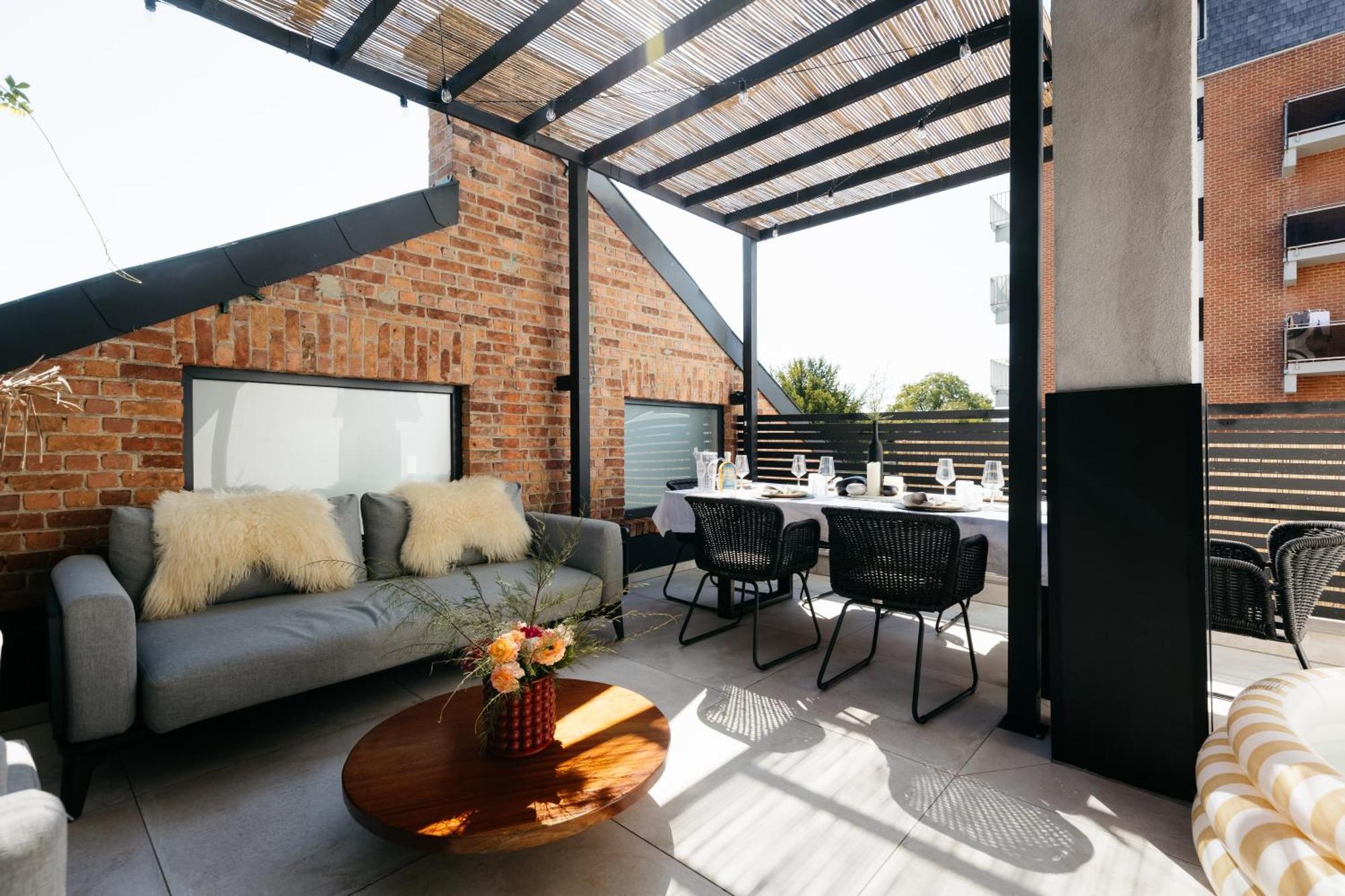 The Edgewater Suites - Park View Намюр Екстериор снимка