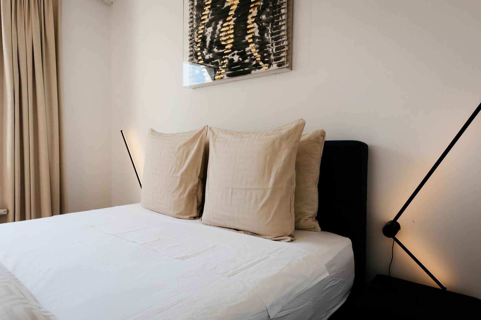 The Edgewater Suites - Park View Намюр Екстериор снимка