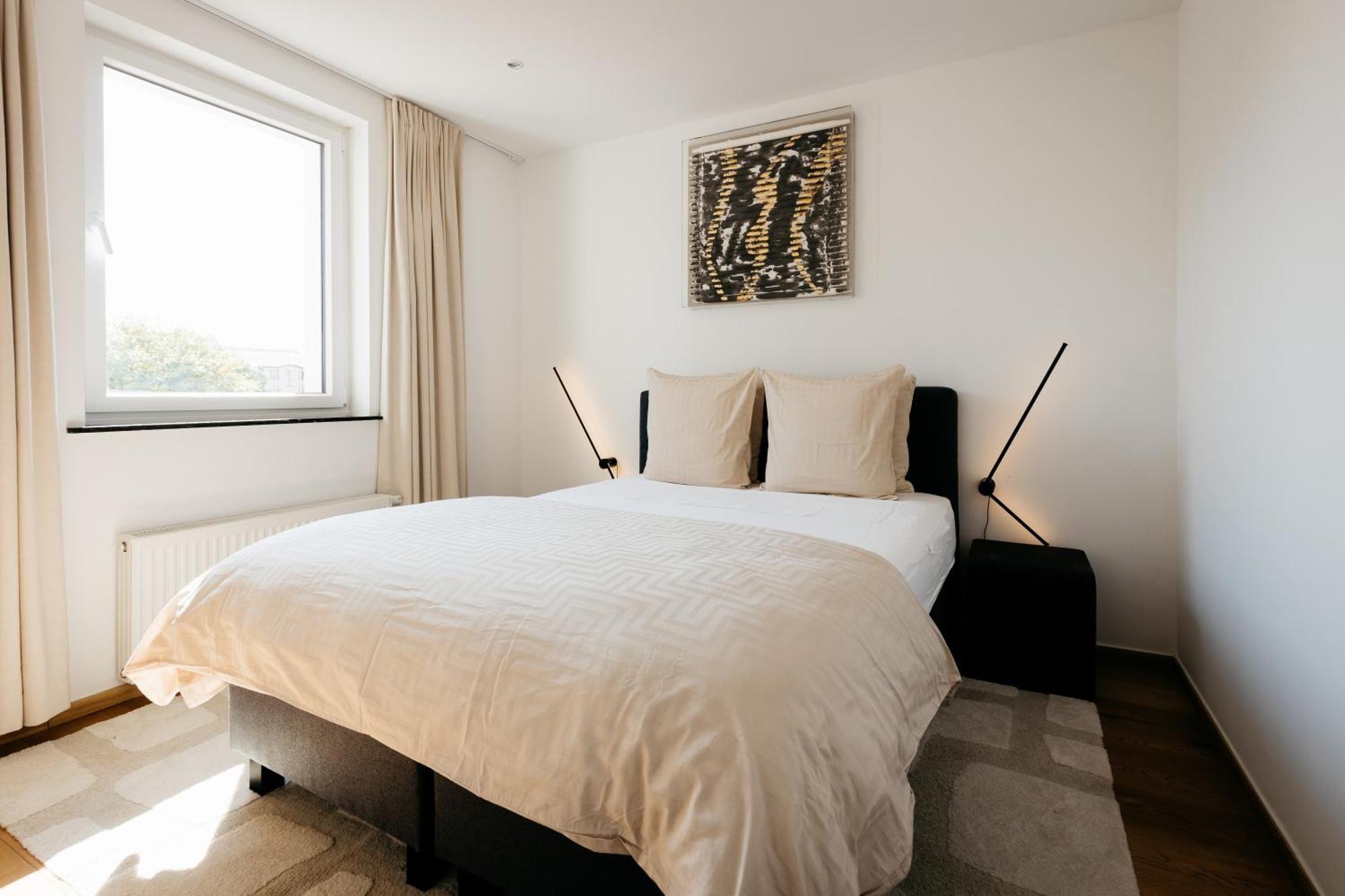 The Edgewater Suites - Park View Намюр Екстериор снимка