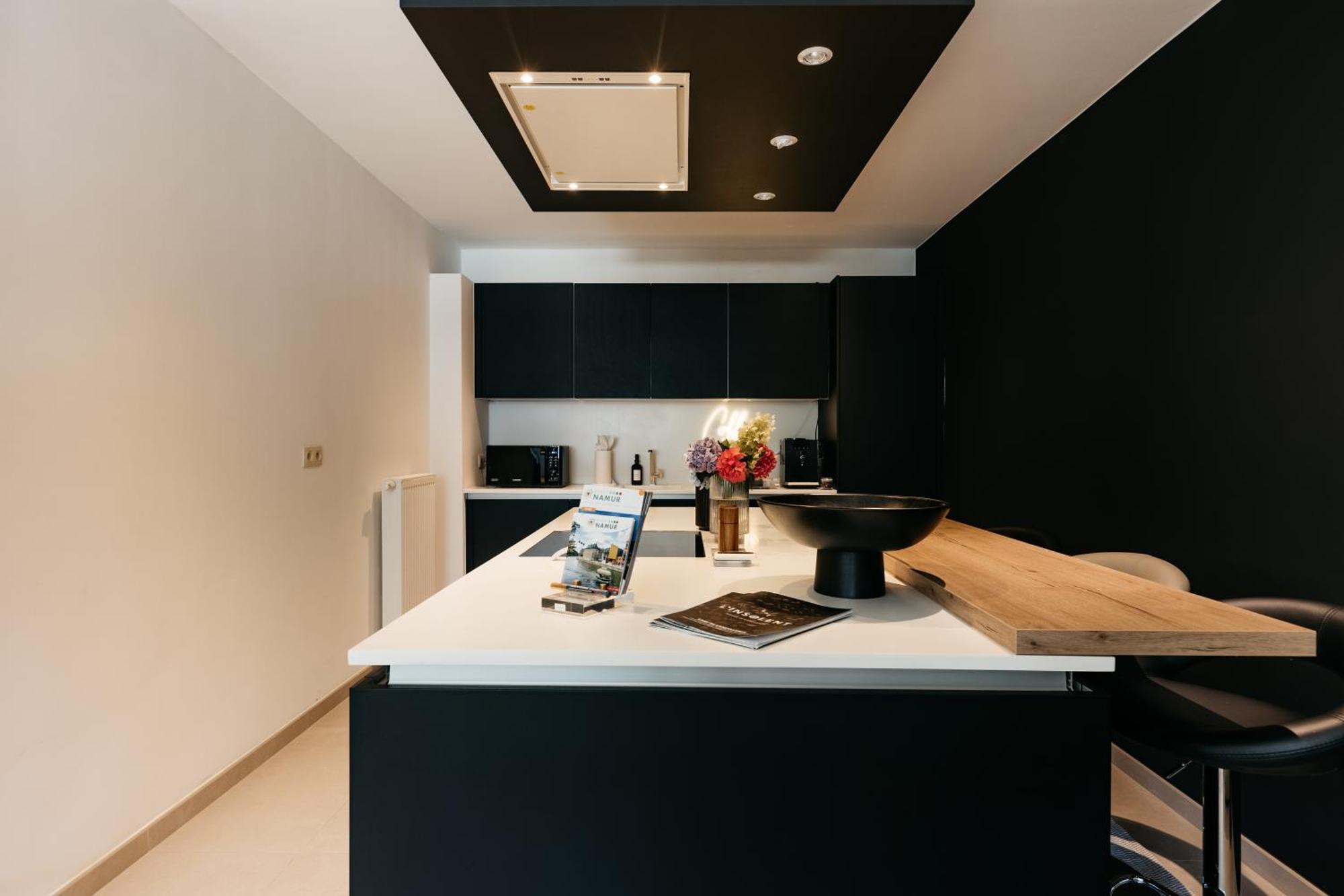 The Edgewater Suites - Park View Намюр Екстериор снимка